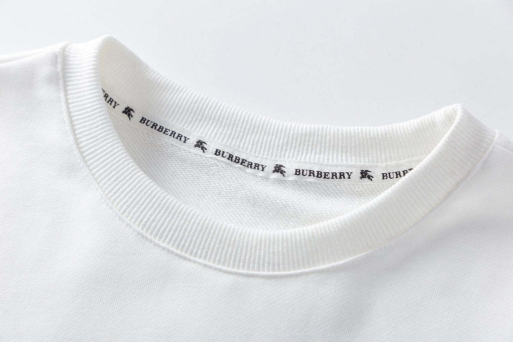 【Burberry】BURBERRY新作パーカー　