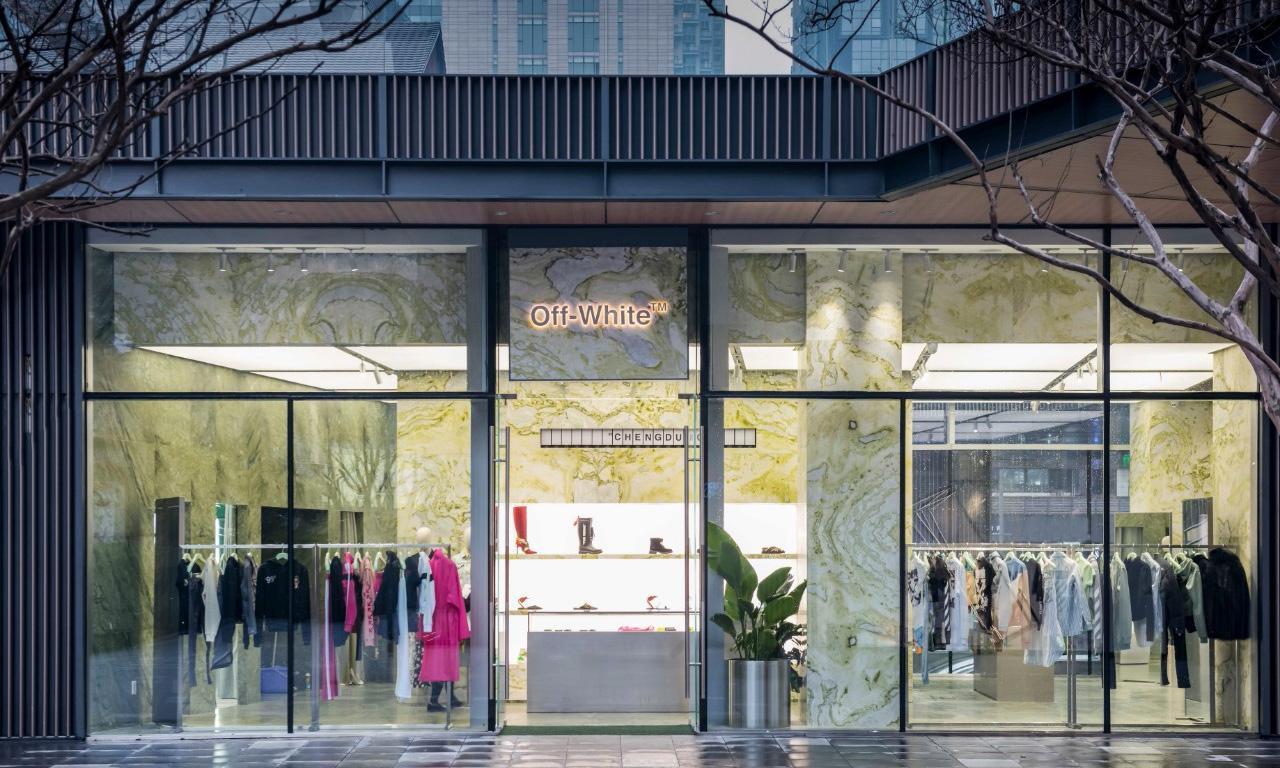 【Off-White】ご好評に付き再入荷！！