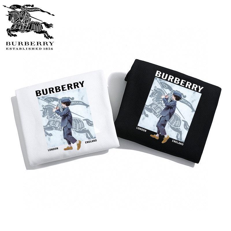 【Burberry】 BURBERRY新作パーカー　